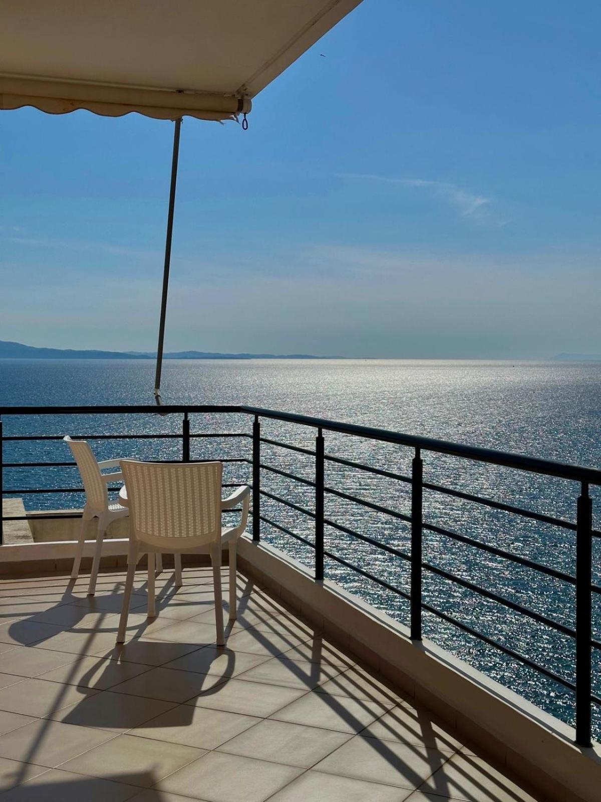Esmeralda Apartaments Саранда Экстерьер фото